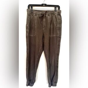 Athleta Charcoal Gray Farallon Jogger Size 8